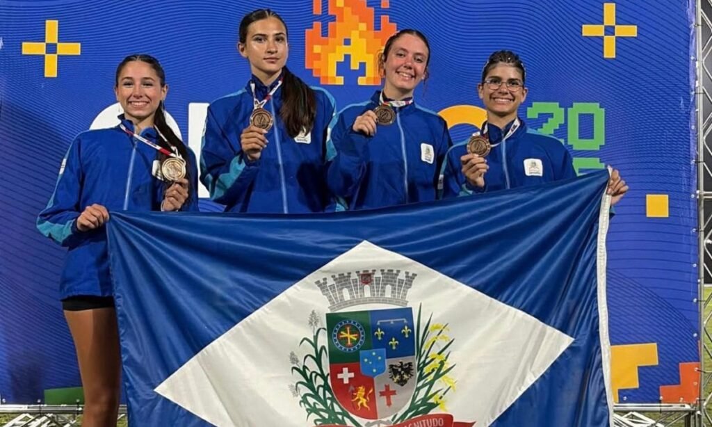 Joinville leva 360 integrantes à Olesc e já conquista ouros no atletismo