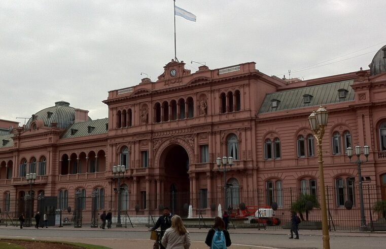 Economia da Argentina recua 1,7% em agosto, aponta o Indec