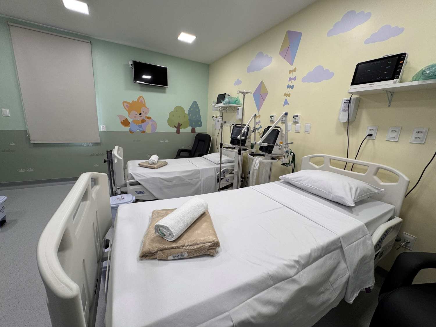 Hospital Azambuja, em Brusque, ganha UTI Pediátrica com 10 leitos custeados pelo Estado