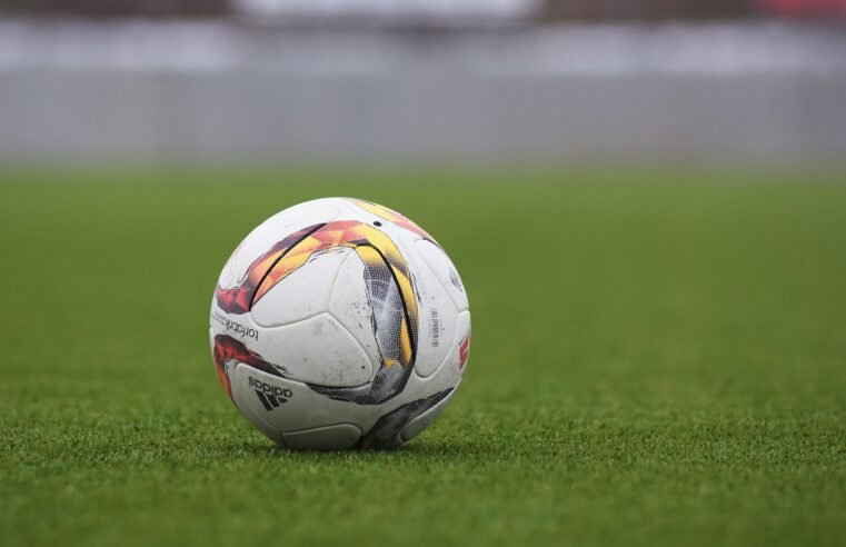 Prêmio Para Elas: veja as finalistas a meio-campistas de 2026