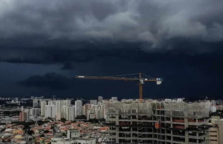 Inmet alerta para chuvas fortes no Norte e Sudeste; frio segue no Sul