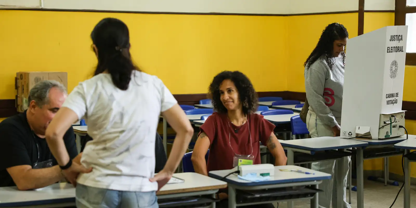 Como votar no 2º turno: ordem na urna, celular e documentos