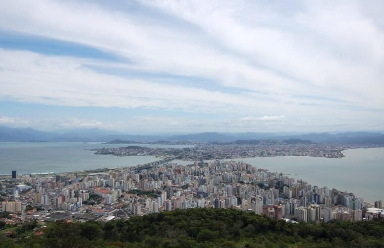 SC e SP trocam experiências em governo digital, IA e segurança