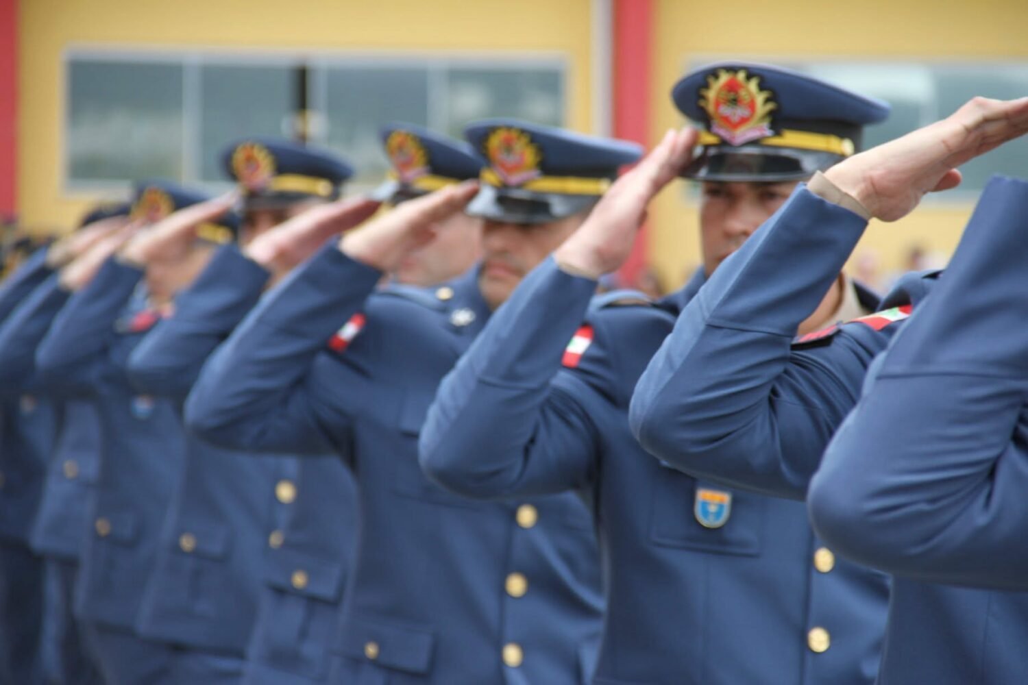 Justiça libera curso de formação de oficiais dos Bombeiros de SC