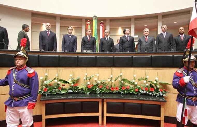 SC elege 16 deputados federais e 40 estaduais nas Eleições 2026