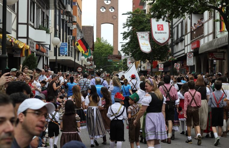 Oktoberfest Blumenau 2026: ingressos, horários e programação