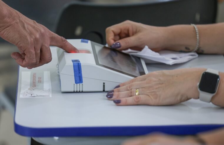 Plebiscitos em MT e PR aprovam mudança de distritos entre cidades