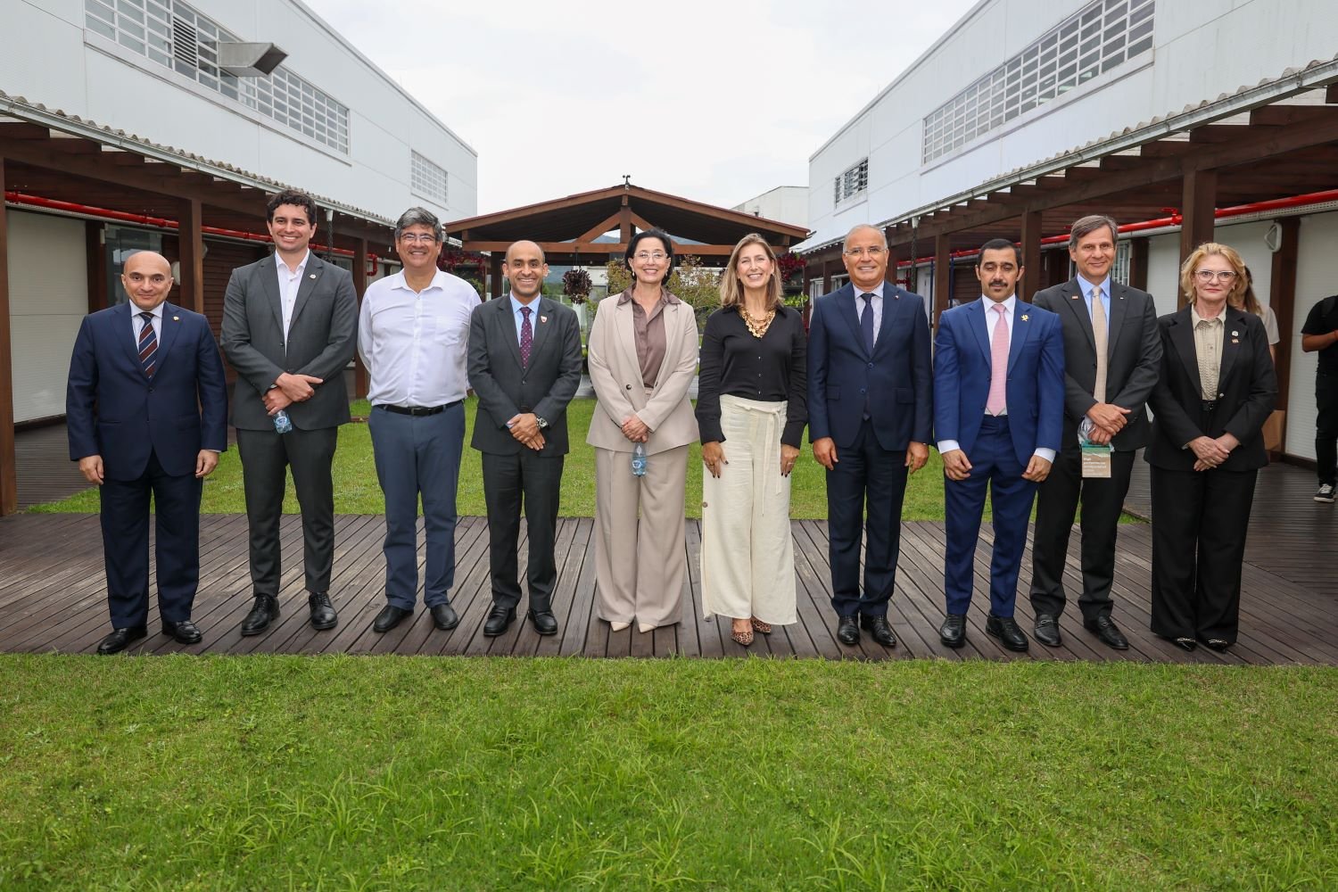 Sapiens Parque recebe embaixadores árabes para parcerias em tecnologia