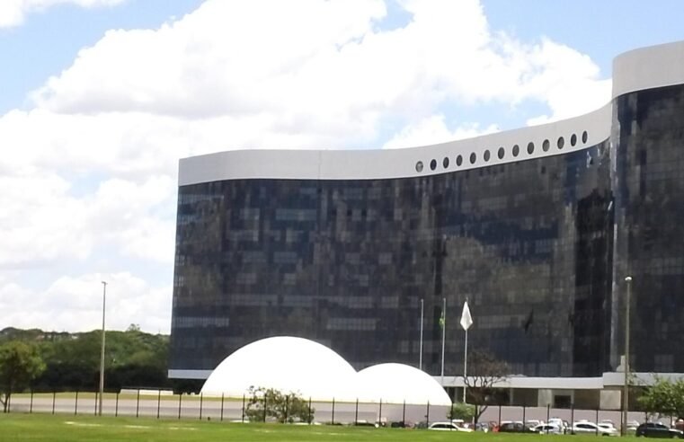 TSE rebate alegação de que fiscais foram expulsos da sala-cofre